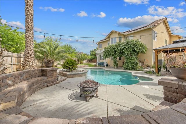 1077 Paradise, Lemoore, CA 93245