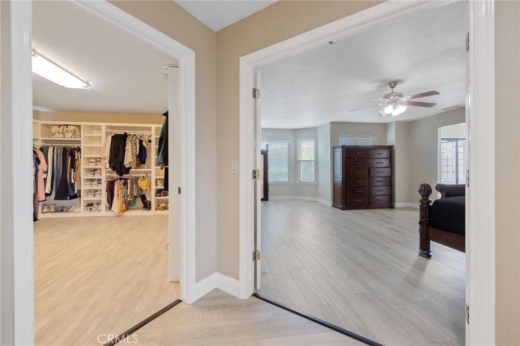 Image 37 of property listing at 1077 Paradise, Lemoore, CA 93245