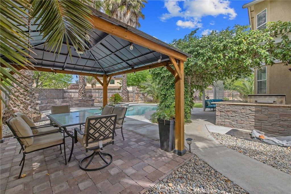 Image 49 of property listing at 1077 Paradise, Lemoore, CA 93245