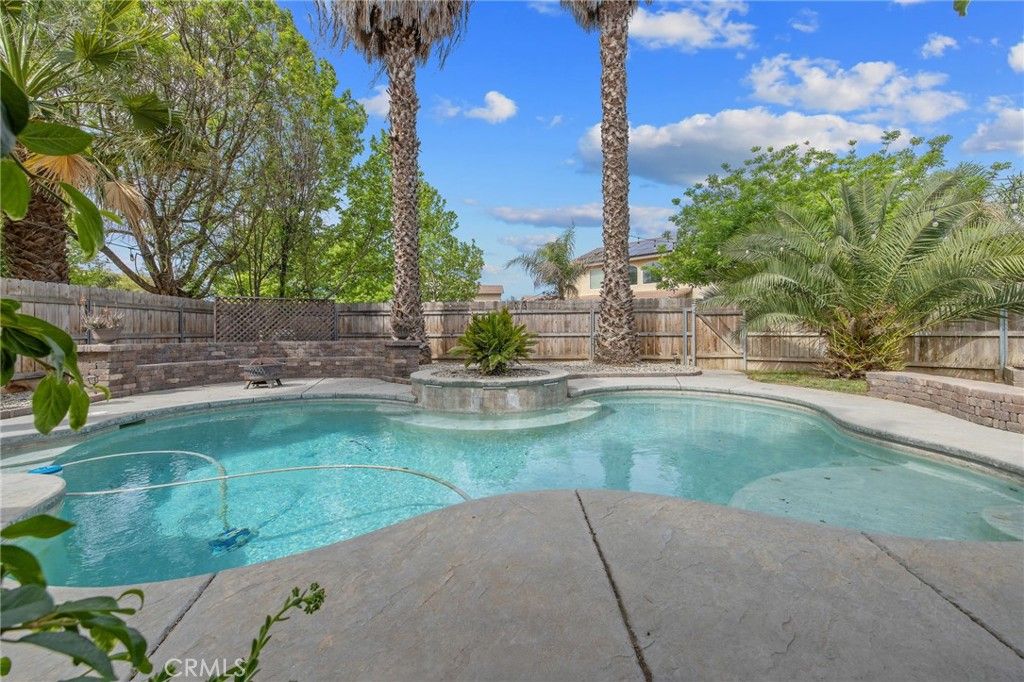 Image 58 of property listing at 1077 Paradise, Lemoore, CA 93245