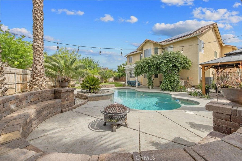 Image 60 of property listing at 1077 Paradise, Lemoore, CA 93245