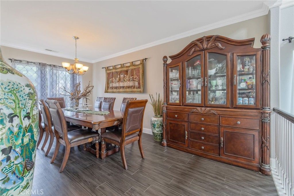 Image 9 of property listing at 1077 Paradise, Lemoore, CA 93245