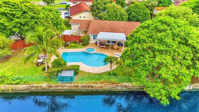 2650 Scott St, Hollywood, FL 33020