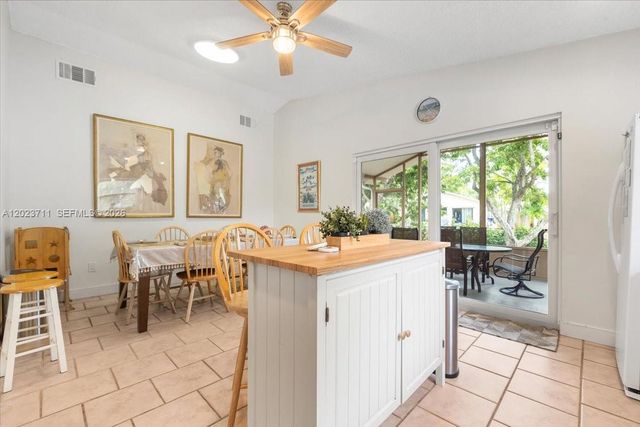 2650 Scott St, Hollywood, FL 33020