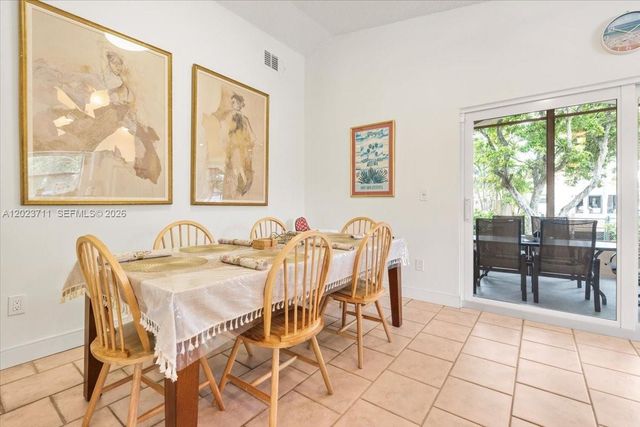 2650 Scott St, Hollywood, FL 33020