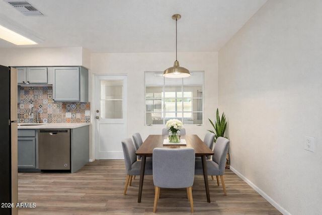 4016 E Indianola Avenue, Phoenix, AZ 85018