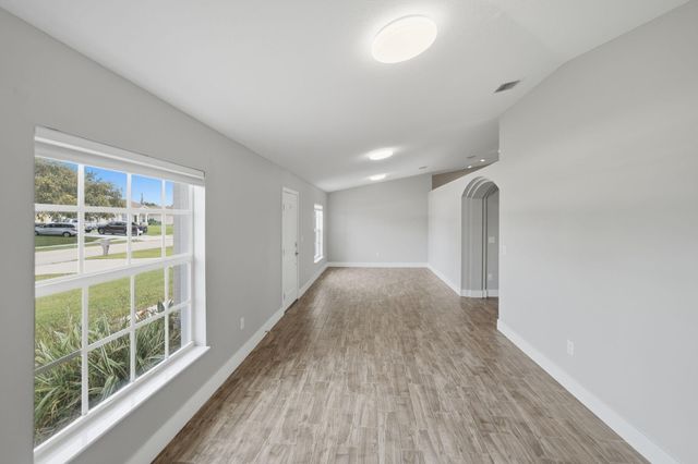 216 SW Kestor Drive, Port St. Lucie, Port St Lucie, FL 34953