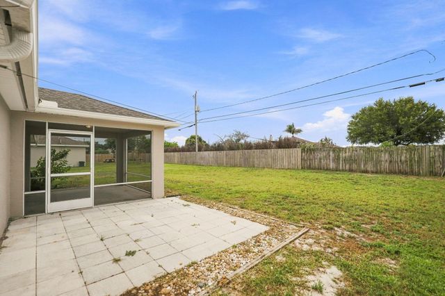 216 SW Kestor Drive, Port St. Lucie, Port St Lucie, FL 34953