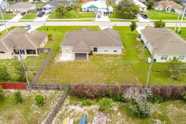 216 SW Kestor Drive, Port St. Lucie, Port St Lucie, FL 34953