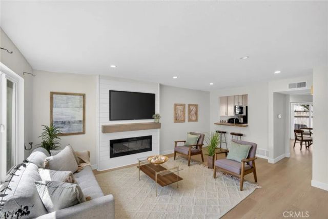 24564 Copper Cliff Court Court 35, Lake Forest, CA 92630