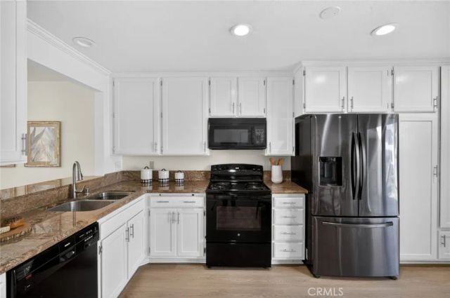 24564 Copper Cliff Court Court 35, Lake Forest, CA 92630