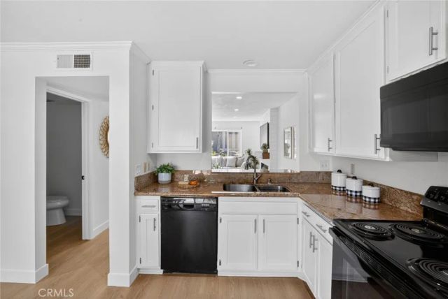 24564 Copper Cliff Court Court 35, Lake Forest, CA 92630