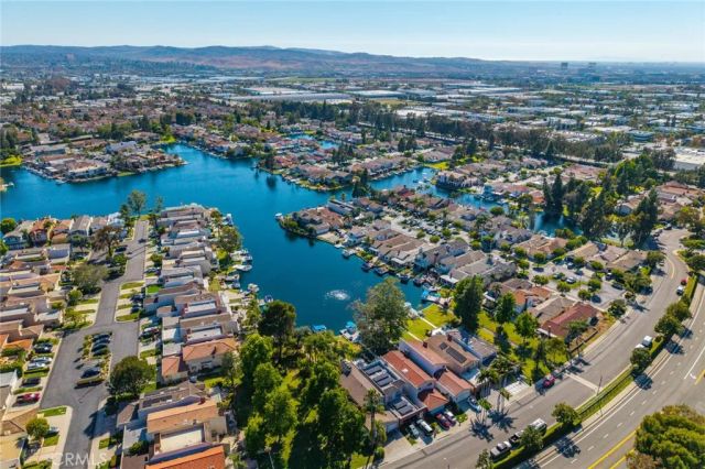 24564 Copper Cliff Court Court 35, Lake Forest, CA 92630