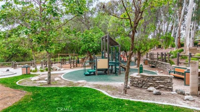 24564 Copper Cliff Court Court 35, Lake Forest, CA 92630
