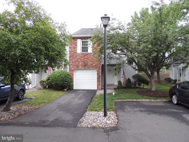 13 HERITAGE CT, Ewing, NJ 08628