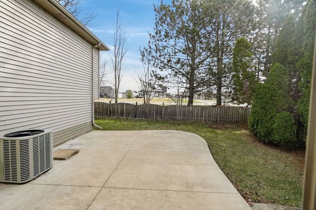 420 Windsor Drive, Oswego, IL 60543
