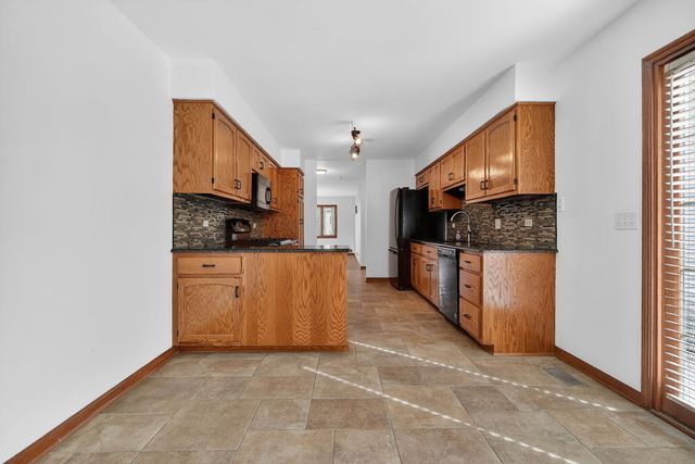 420 Windsor Drive, Oswego, IL 60543
