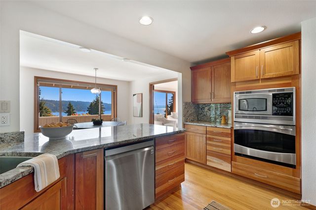 13025 42nd Avenue NE, Seattle, WA 98125