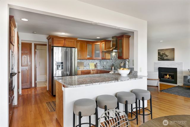 13025 42nd Avenue NE, Seattle, WA 98125