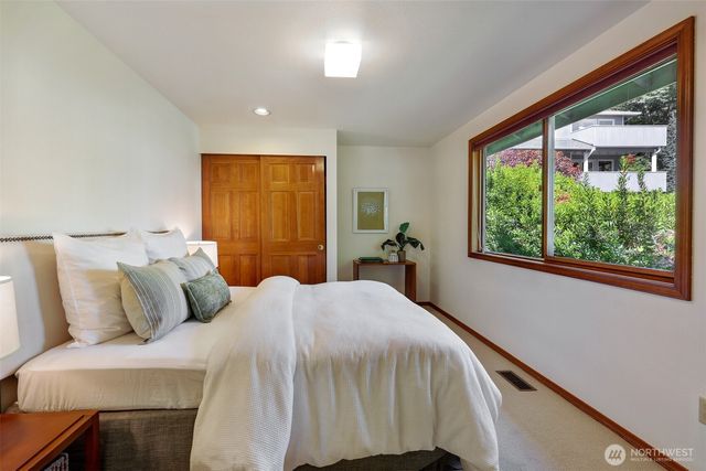 13025 42nd Avenue NE, Seattle, WA 98125