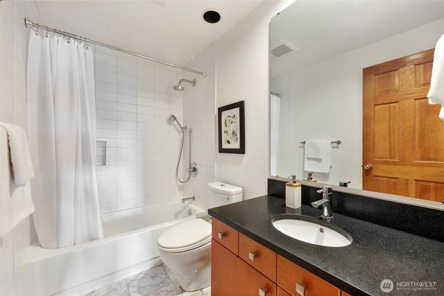13025 42nd Avenue NE, Seattle, WA 98125