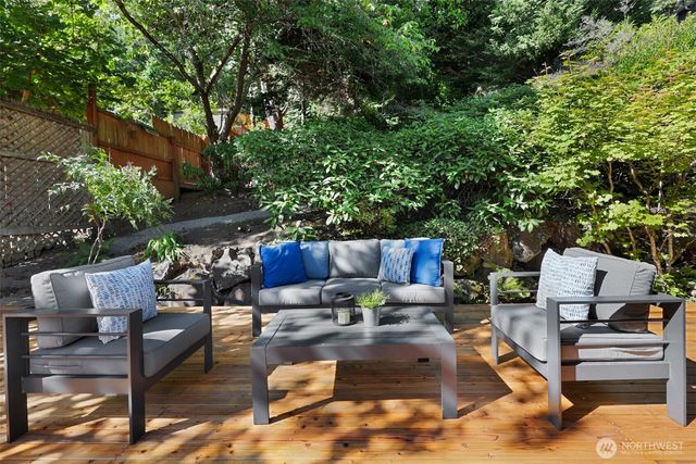 13025 42nd Avenue NE, Seattle, WA 98125