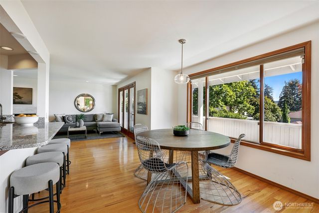 13025 42nd Avenue NE, Seattle, WA 98125
