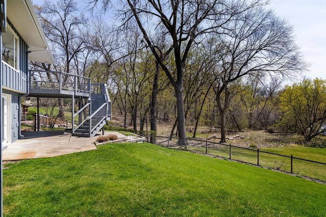 5621 Interlachen Circle, Edina, MN 55436