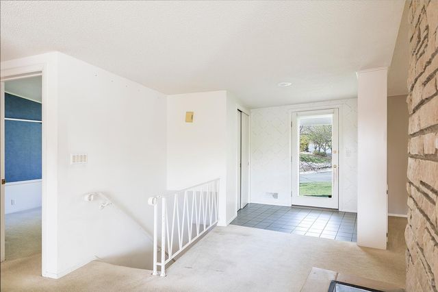 5621 Interlachen Circle, Edina, MN 55436