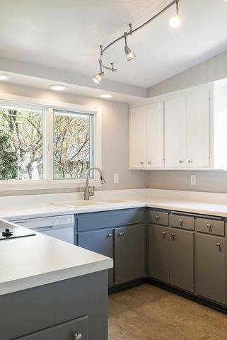 5621 Interlachen Circle, Edina, MN 55436