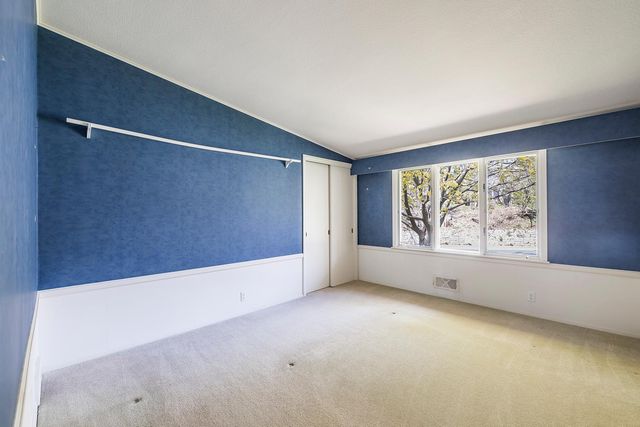 5621 Interlachen Circle, Edina, MN 55436