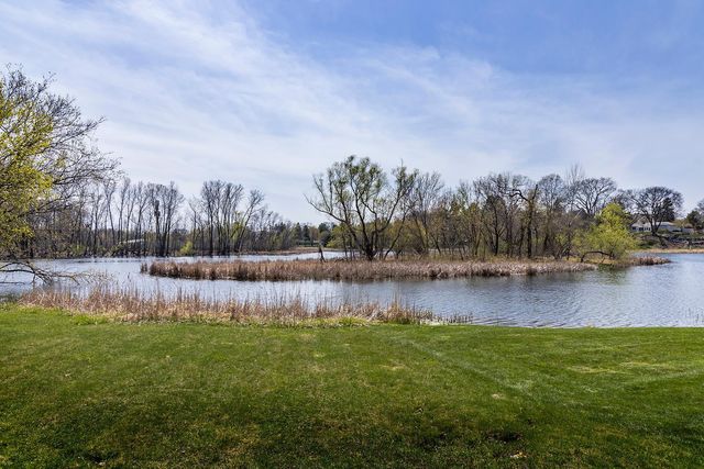 5621 Interlachen Circle, Edina, MN 55436