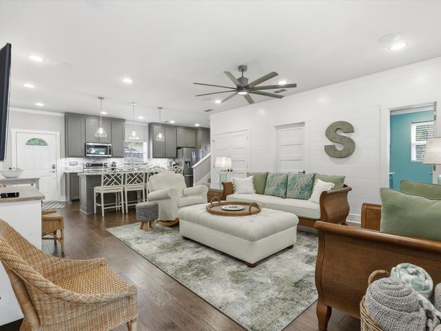 1913 E Lake Drive, Weatherford, TX 76087