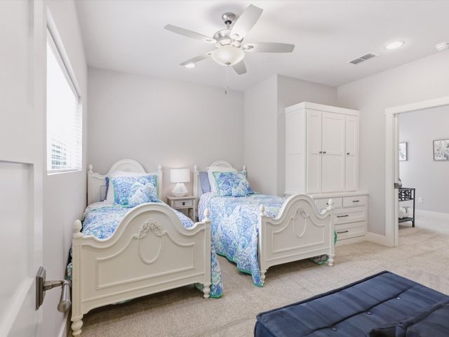 1913 E Lake Drive, Weatherford, TX 76087