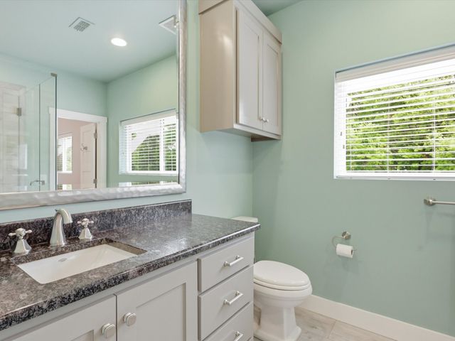 1913 E Lake Drive, Weatherford, TX 76087