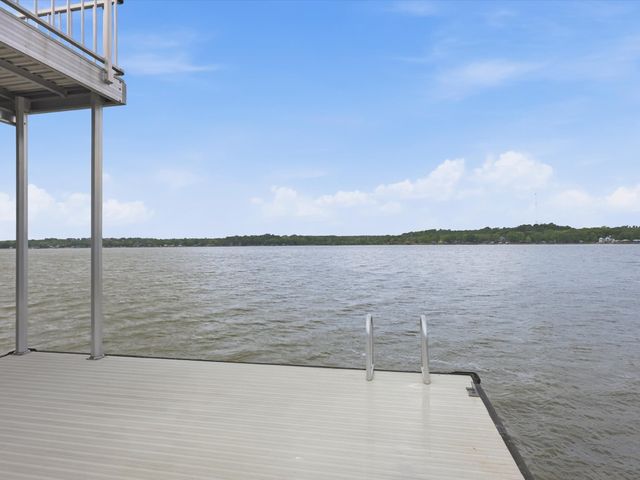 1913 E Lake Drive, Weatherford, TX 76087