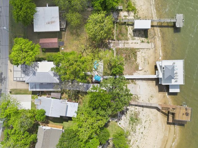 1913 E Lake Drive, Weatherford, TX 76087