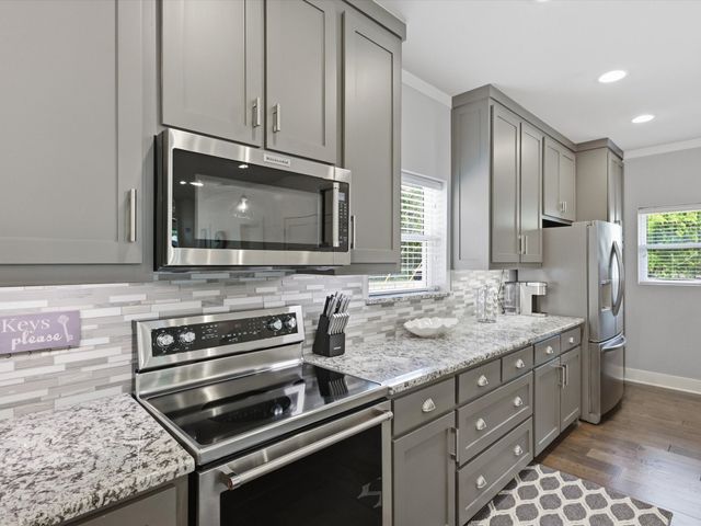 1913 E Lake Drive, Weatherford, TX 76087