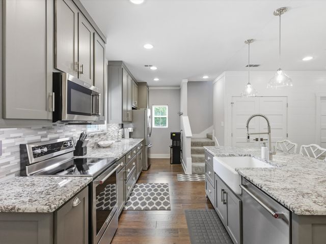 1913 E Lake Drive, Weatherford, TX 76087