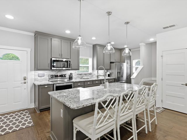 1913 E Lake Drive, Weatherford, TX 76087