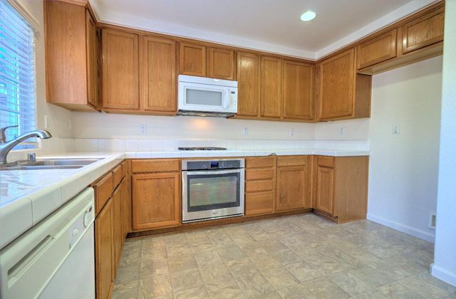 10845 Peony Place Dr, Stockton, CA 95209