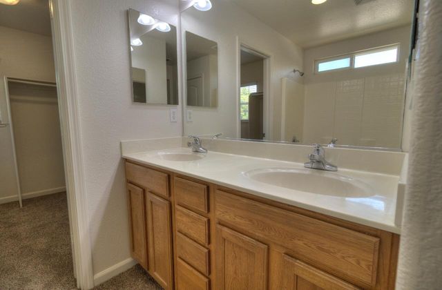 10845 Peony Place Dr, Stockton, CA 95209