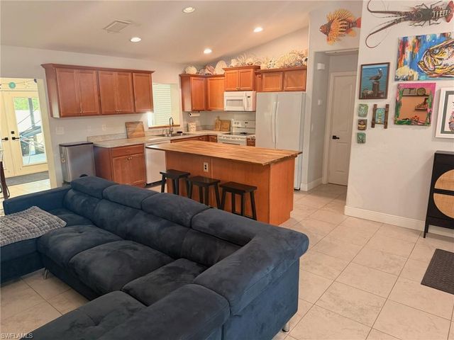 3195 Mayflower TER, North Port, FL 34286