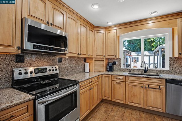1730 Elm Rd, Concord, CA 94519