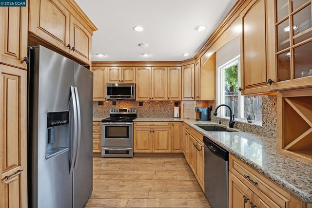 1730 Elm Rd, Concord, CA 94519
