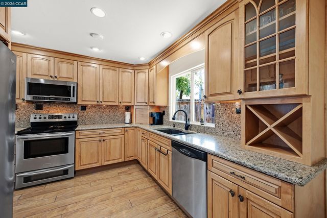 1730 Elm Rd, Concord, CA 94519