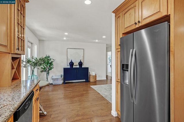 1730 Elm Rd, Concord, CA 94519
