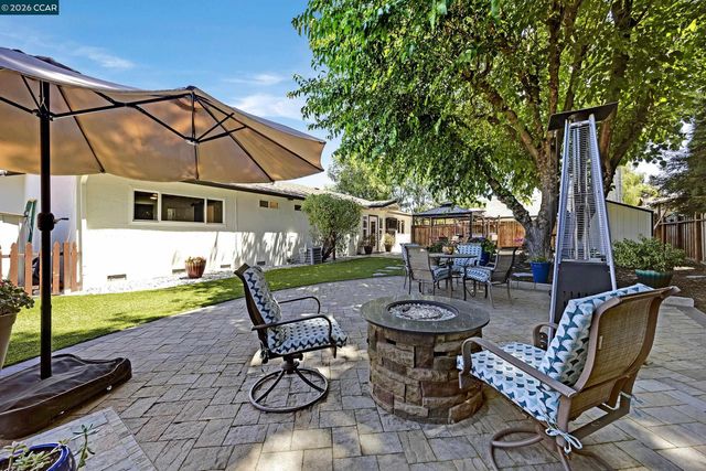 1730 Elm Rd, Concord, CA 94519
