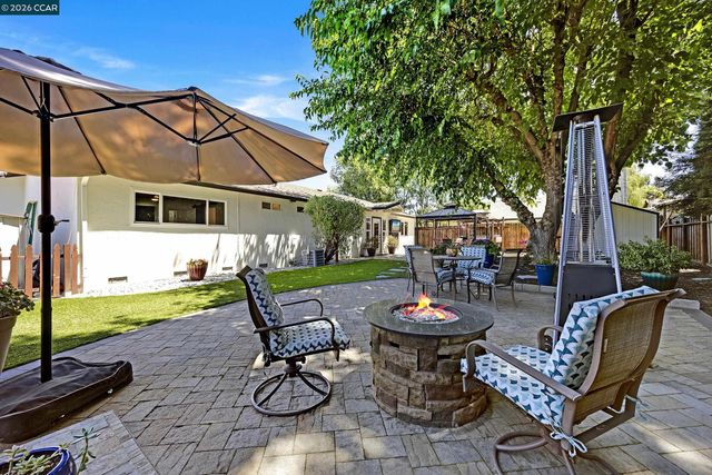1730 Elm Rd, Concord, CA 94519