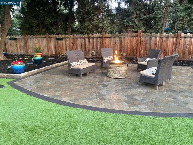 1730 Elm Rd, Concord, CA 94519